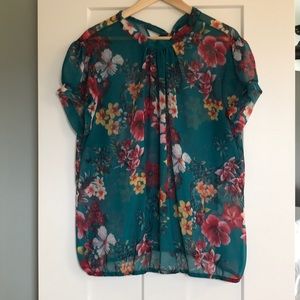 New York and Company sheer floral top size XL